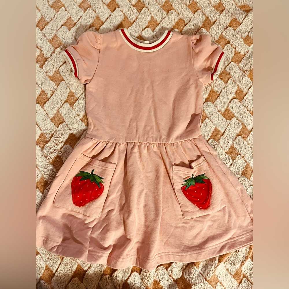 Girls dress
